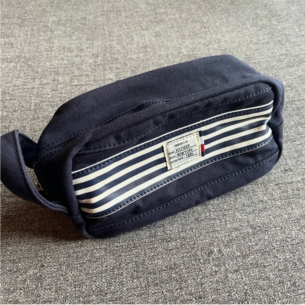 TOMMY HILFIGER Canvas Case Bag